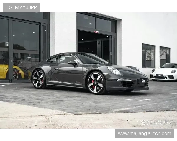 保时捷pg娱乐官网：豪华跑车的性能参数与驾驶体验深度评测